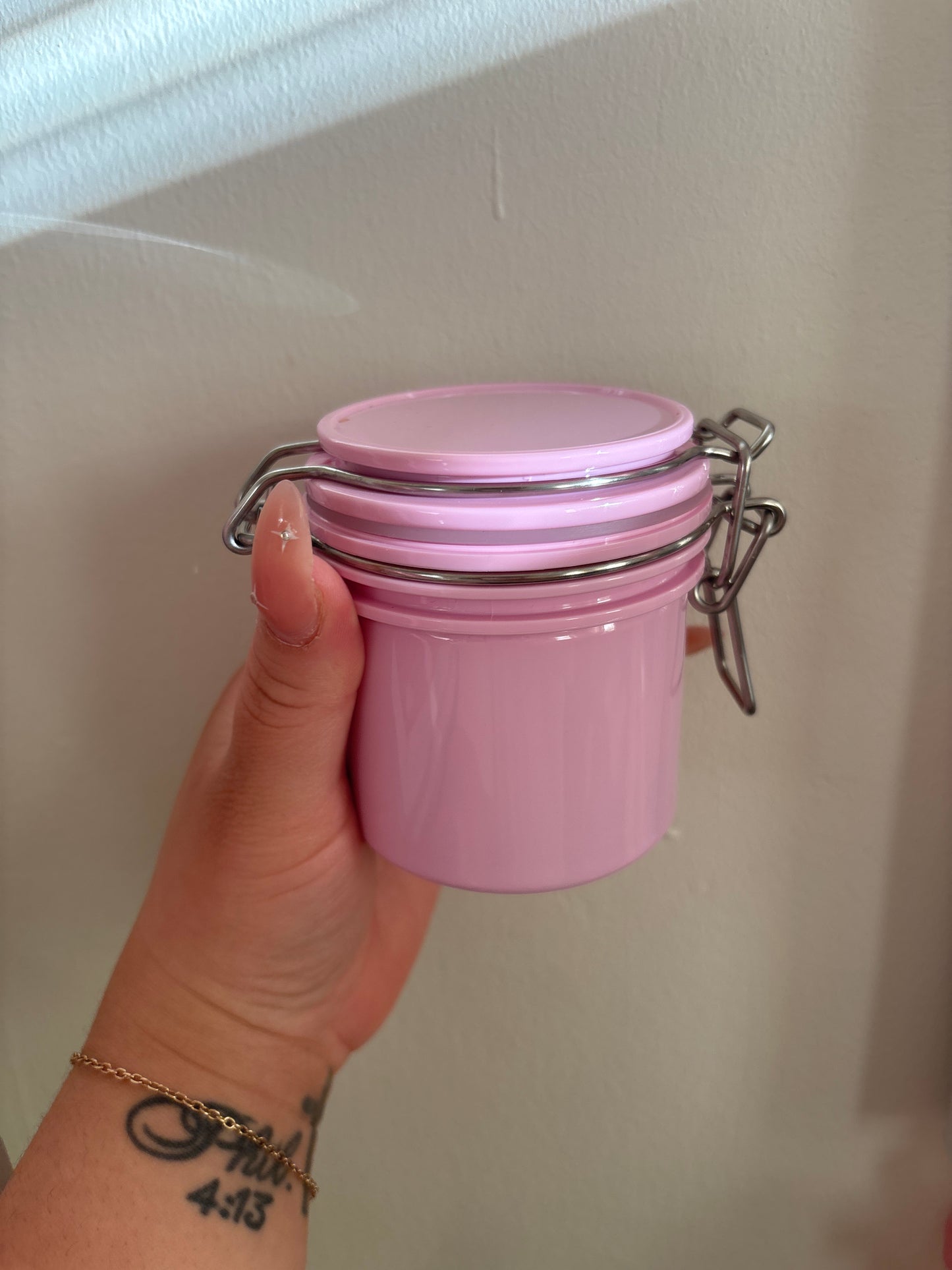 Glue Storage Container